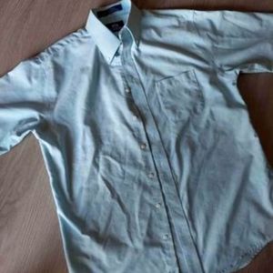 Men's short sleeve light blue button up size 16.5, like new